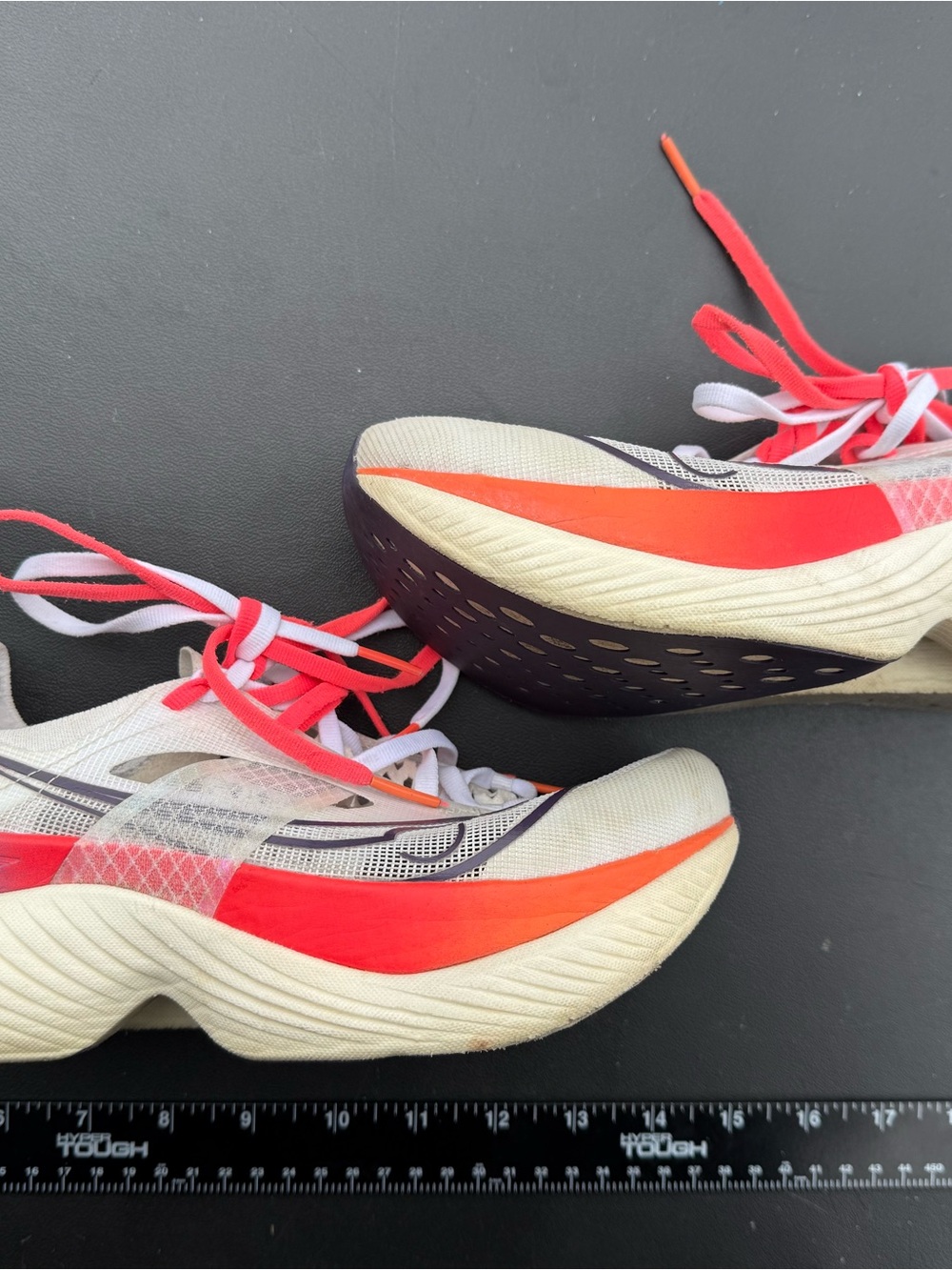 Size 8 - Saucony Endorphin Elite White ViZiRed Men's running shoes